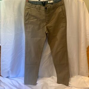 Men’s H&M slim fit khaki pants